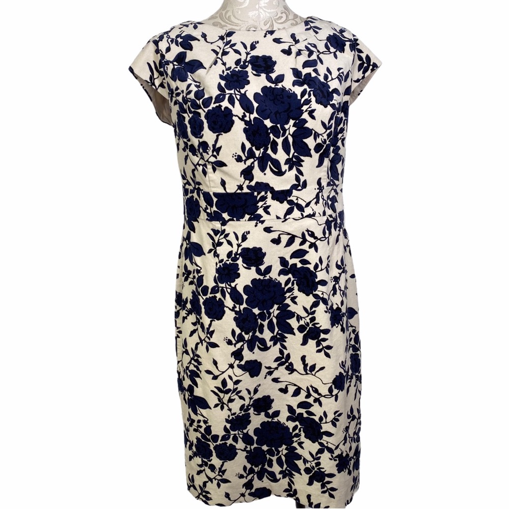 ***NEW*** Lands End Floral Dress